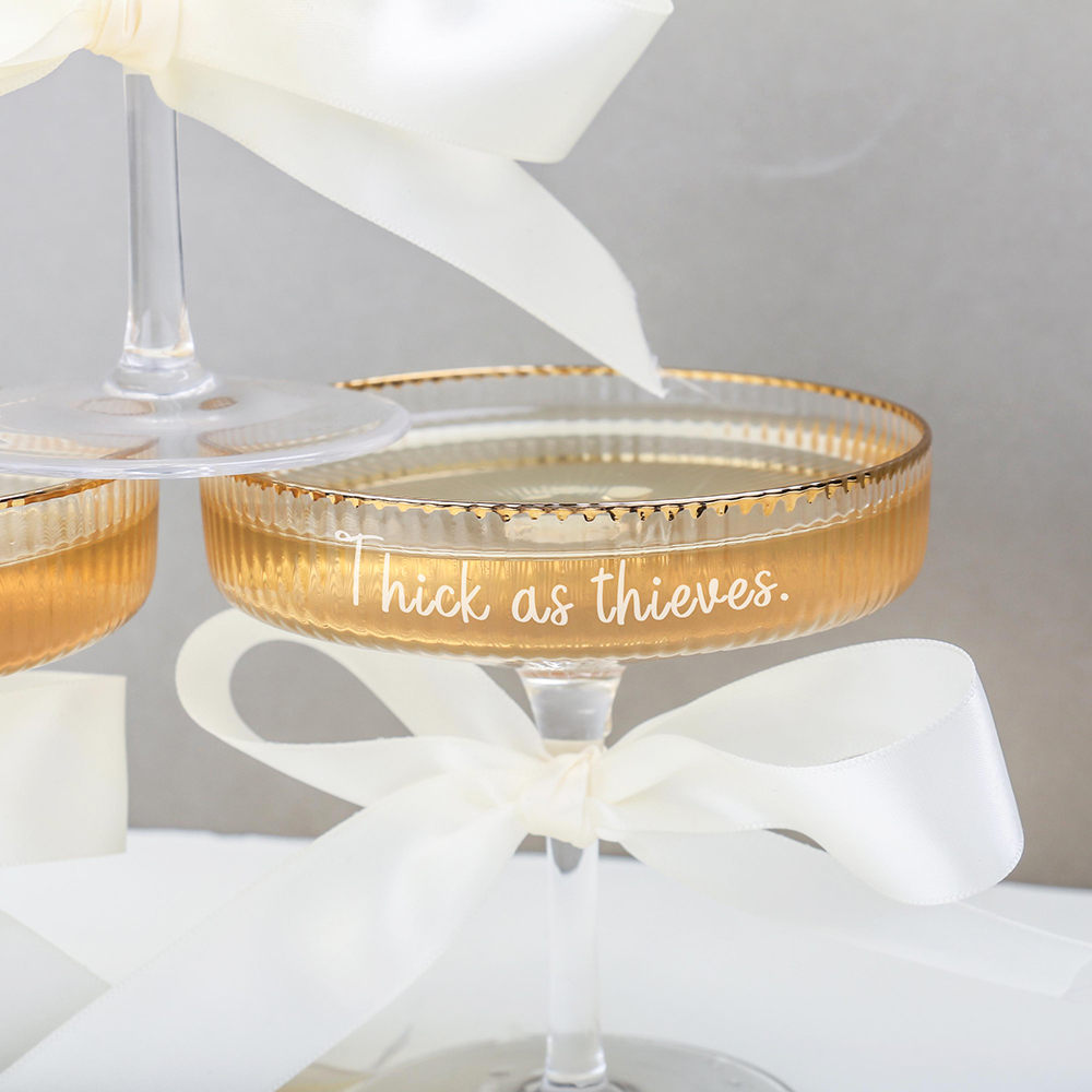 แก้วแชมเปญทรงโค้งแบบมีลาย  แก้ - Champagne Tower Set บทวิจารณ์และราคา
