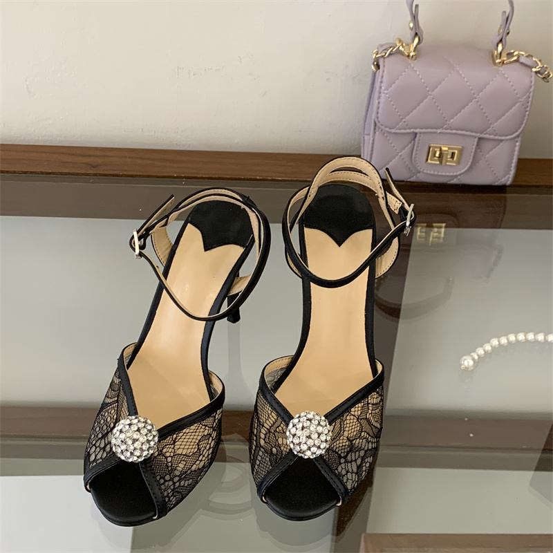 อีลิเคน แฟชั่น คริสตัลรองเท้าแ - Wedding Super บทวิจารณ์และราคา